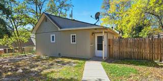 Downtown Castle Rock at its best!  Just a short 2 block walk to downtown. Gallery 1