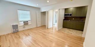 204 S Reeves Dr Gallery 2