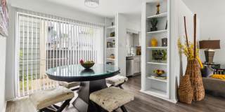 Vintage at 18th Street Gallery 70