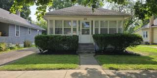 833 Backus Street Gallery 36