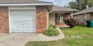1132 N Gardener Ave Gallery 1