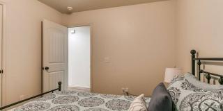 Modern 3BR/2BA Duplex | All Utilities Included | Downtown Edmond Gallery 28