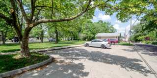 Large Centrally Located Home for Rent! Gallery 5