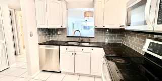 2865 Southwest 22nd Avenue Gallery 1