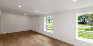 1422 STAFFORD Street Gallery 7