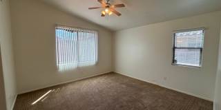 Spectacular 4 Bed/2 Bath House in Rita Ranch! Two Separate Living Areas!! Gallery 8