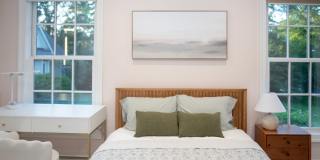 416 Hillsborough St Gallery 15