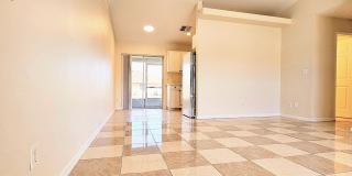 Cozy 2-bedroms, 2-baths in Prime Location Gallery 3