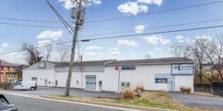 1923 OLD EASTERN AVE Gallery 14