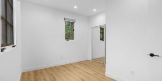 1062 1/2 S Alfred St Gallery 10