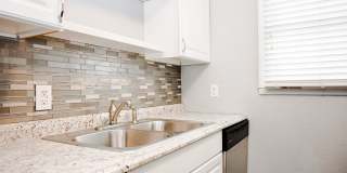 95 4th Ave Gallery 6