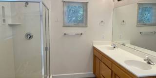 Newer 5 Bedroom House Close to Cal Poly Gallery 23