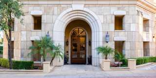 7181 E Camelback Road Gallery 20