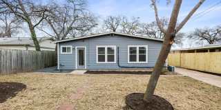 2018 Remodeled 3 bed / 2 bath - wood / tile floors, fenced yard. Hyde Park / Downtown Gallery 33