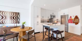 The Noble Gallery 28