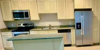 Top-Floor South End Villa Near Coligny Beach- Available Now! Gallery 1