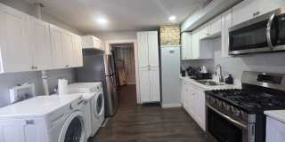626 Taylor St NE Gallery 3