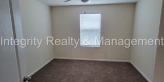 Newer 4 Br, 2 Bath home Gallery 24