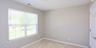 3 Bedroom, 2 Bath End Unit with Fresh Carpet and Paint in Auburn Square! Gallery 21