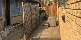 Stunning 2BD/1BA Condo w Garage - Prime Location! Gallery 10