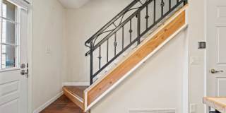 Warm 1 bd in heart of Aurora Gallery 11