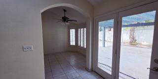 Single Story Home w/Pool in The Lakes! Gallery 19