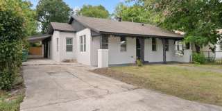 Beautiful newly remodeled 3 bd | 2 ba Available NOW! Located 10 min from Alamo Quarry! Gallery 1