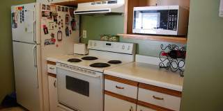 2 Bed 1 Bath Northwest Rancher with large Garage 2 Bed 1 Bath Northwest Rancher with large Garage Gallery 11