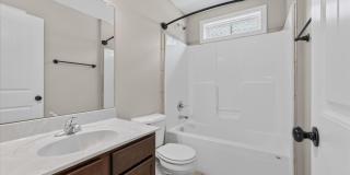 Pet Friendly Four Bedroom! Gallery 30