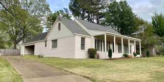 2420 STRATFIELD Dr Gallery 32