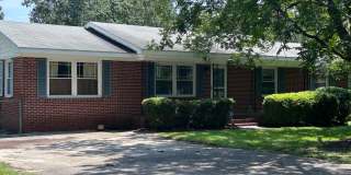 3 BEDROOM / 1 BATHROOM HOME Gallery 1