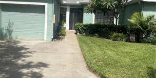 1086 SANABEL Court NE Gallery 1