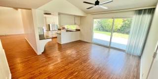 Spacious 3BR Single-Story Residence | Central Air, Fireplace, Private Backyard Retreat Gallery 12
