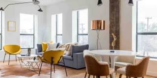 The Argyle Gallery 21