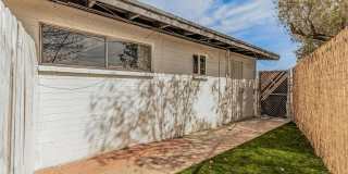 1321 N 48th Place Gallery 16