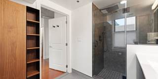 Fully Furnished Designer Loft with Parking & Monument Views! Gallery 27