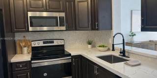 8560 N Sherman Cir Gallery 1