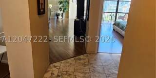 800 Parkview Dr Unit 211 800 Parkview Dr Unit 211 Gallery 1