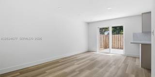 82 SW 3rd Ct Gallery 14