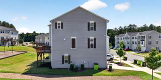 Available Now – 3-Bedroom End-Unit Townhome with 1-Car Garage in Townes at Courtney Creek, Durham Gallery 58