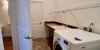 Spacious Home on Golf Course  - All Bedrooms En Suite Gallery 32