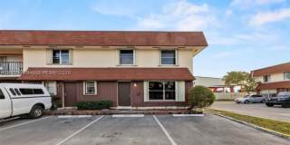 6570 SW 41st Ct Gallery 1