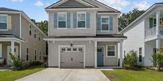 Bright & Modern Living – Beautiful 3BR Home in Savannah Gallery 1