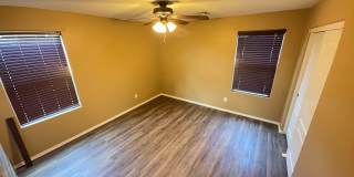 Beautiful 4 Bedroom - 2.5 Bath with Lots of Bonuses - Gilbert Gallery 34