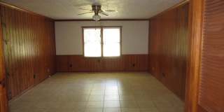 Charming 3 Bedroom 1 Bathroom in Valdosta Gallery 6