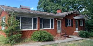 Lovely Three Bedroom Home in Huntersville! Gallery 1