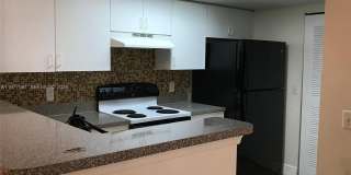 5031 Wiles Rd Gallery 1