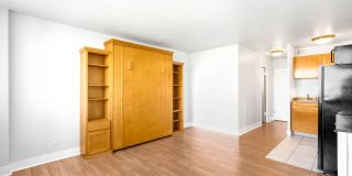 Roomy Studio With Views Of The Capitol Gallery 4