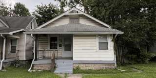 610 N Linwood Ave in Indianapolis, IN! This charming house features 2 bedrooms and 1 full bath Gallery 1