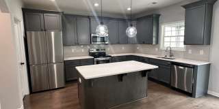 Spacious Family Home in Kathleen Gallery 7